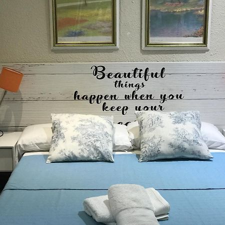 Hostal Aribau Barcelona Zewnętrze zdjęcie