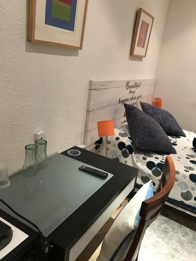 Hostal Aribau Barcelona Zewnętrze zdjęcie